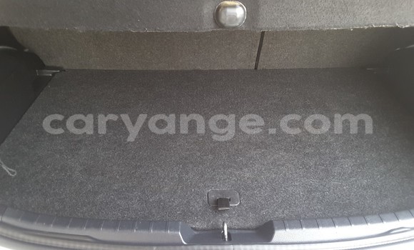 Acheter Occasion Voiture Toyota Yaris Blanc à Windhoek, Namibie Acheter Occasion Voiture Toyota Yaris Blanc à Windhoek, Namibie