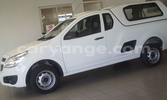 Buy Used Chevrolet Camaro White Car in Windhoek in Namibia