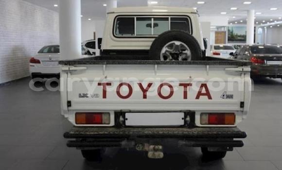 Buy Used Toyota Land Cruiser White Car in Windhoek in Namibia Buy Used Toyota Land Cruiser White Car in Windhoek in Namibia