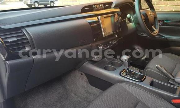 Buy Used Toyota Hilux White Car in Karasburg in Karas Buy Used Toyota Hilux White Car in Karasburg in Karas