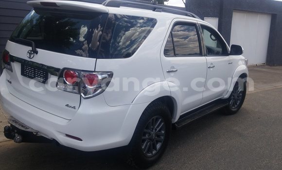 Buy Used Toyota Fortuner White Car in Windhoek in Namibia Buy Used Toyota Fortuner White Car in Windhoek in Namibia