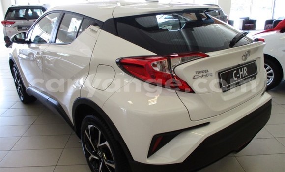 Acheter Occasion Voiture Toyota C-HR Blanc à Gobabis, Omaheke Acheter Occasion Voiture Toyota C-HR Blanc à Gobabis, Omaheke