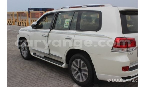 Buy Import Toyota Land Cruiser White Car in Import - Dubai in Namibia Buy Import Toyota Land Cruiser White Car in Import - Dubai in Namibia