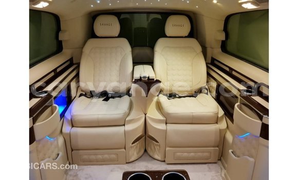 Acheter Import Voiture Mercedes-Benz 250 Noir à Import - Dubai, Namibie Acheter Import Voiture Mercedes-Benz 250 Noir à Import - Dubai, Namibie