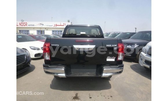 Acheter Import Voiture Toyota Hilux Noir à Import - Dubai, Namibie Acheter Import Voiture Toyota Hilux Noir à Import - Dubai, Namibie