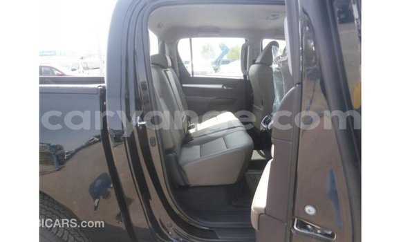 Acheter Import Voiture Toyota Hilux Noir à Import - Dubai, Namibie Acheter Import Voiture Toyota Hilux Noir à Import - Dubai, Namibie
