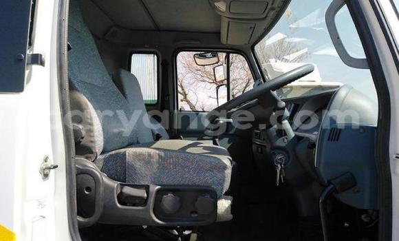 Acheter Occasion Utilitaire Nissan UD Blanc à Karasburg, Karas Acheter Occasion Utilitaire Nissan UD Blanc à Karasburg, Karas