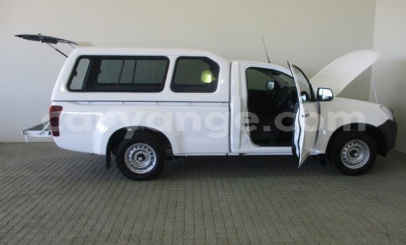 Acheter Occasion Voiture Isuzu KB Blanc à Karasburg, Karas Acheter Occasion Voiture Isuzu KB Blanc à Karasburg, Karas