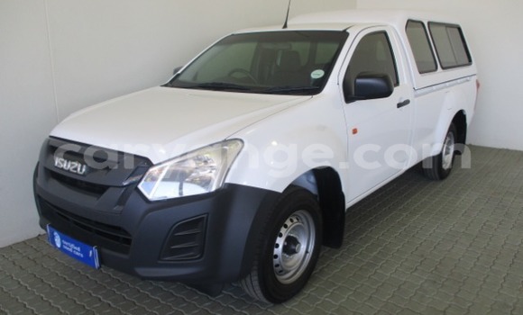 Acheter Occasion Voiture Isuzu KB Blanc à Karasburg, Karas Acheter Occasion Voiture Isuzu KB Blanc à Karasburg, Karas