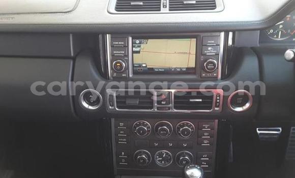 Acheter Occasion Voiture Land Rover Range Rover Vogue Blanc à Windhoek, Namibie Acheter Occasion Voiture Land Rover Range Rover Vogue Blanc à Windhoek, Namibie