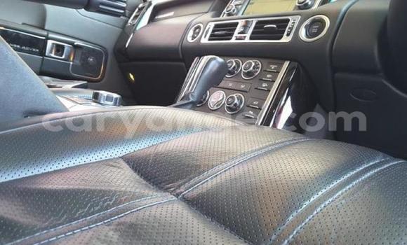 Acheter Occasion Voiture Land Rover Range Rover Vogue Blanc à Windhoek, Namibie Acheter Occasion Voiture Land Rover Range Rover Vogue Blanc à Windhoek, Namibie