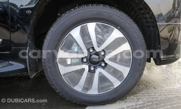 Acheter Import Voiture Toyota Land Cruiser Noir à Import - Dubai, Namibie Acheter Import Voiture Toyota Land Cruiser Noir à Import - Dubai, Namibie