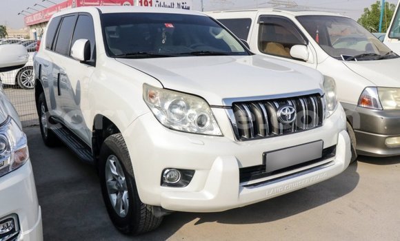 Acheter Import Voiture Toyota Prado Blanc à Import - Dubai, Namibie Acheter Import Voiture Toyota Prado Blanc à Import - Dubai, Namibie