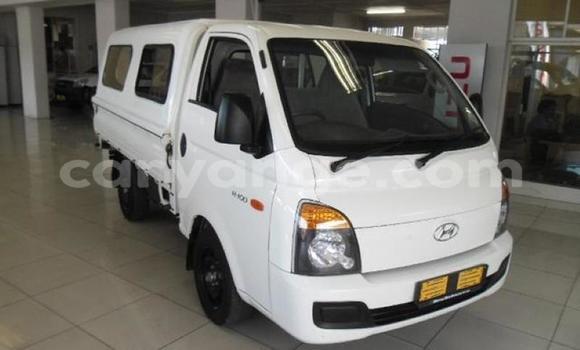 Buy Used Hyundai H1 White Car in Karasburg in Karas Buy Used Hyundai H1 White Car in Karasburg in Karas