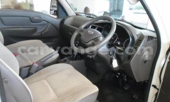 Buy Used Hyundai H1 White Car in Karasburg in Karas Buy Used Hyundai H1 White Car in Karasburg in Karas