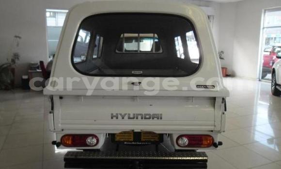 Buy Used Hyundai H1 White Car in Karasburg in Karas Buy Used Hyundai H1 White Car in Karasburg in Karas