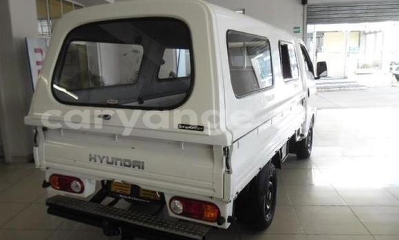 Buy Used Hyundai H1 White Car in Karasburg in Karas Buy Used Hyundai H1 White Car in Karasburg in Karas