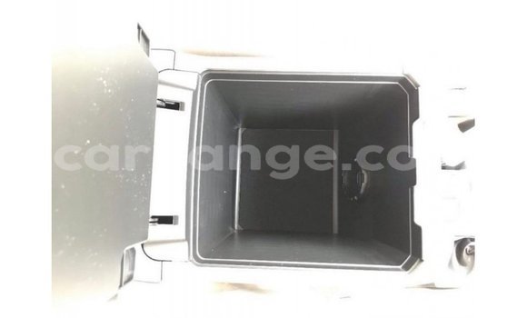 Acheter Import Voiture Toyota Prado Marron à Import - Dubai, Namibie Acheter Import Voiture Toyota Prado Marron à Import - Dubai, Namibie