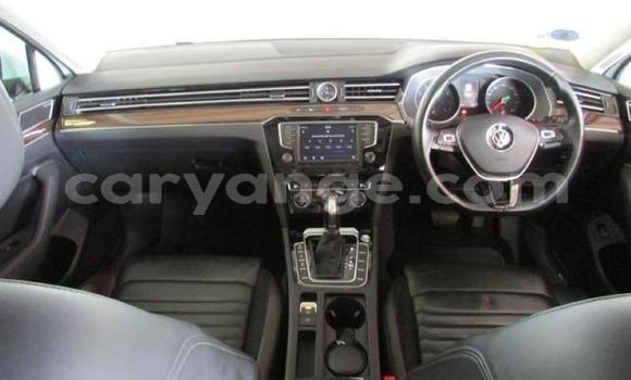 Acheter Occasion Voiture Volkswagen Passat Blanc à Windhoek, Namibie Acheter Occasion Voiture Volkswagen Passat Blanc à Windhoek, Namibie