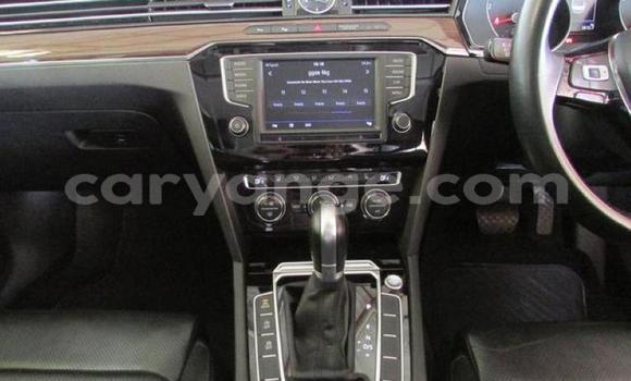 Acheter Occasion Voiture Volkswagen Passat Blanc à Windhoek, Namibie Acheter Occasion Voiture Volkswagen Passat Blanc à Windhoek, Namibie