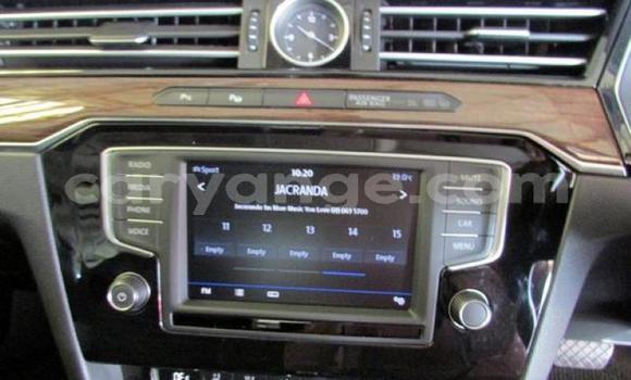 Acheter Occasion Voiture Volkswagen Passat Blanc à Windhoek, Namibie Acheter Occasion Voiture Volkswagen Passat Blanc à Windhoek, Namibie