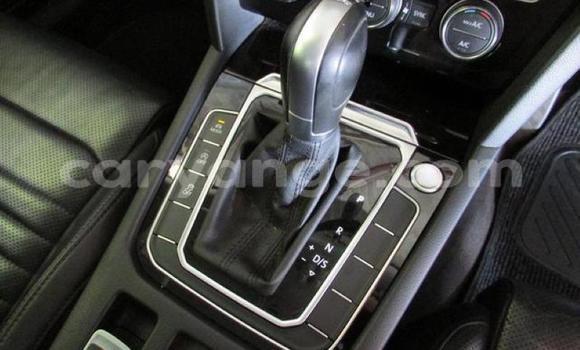 Acheter Occasion Voiture Volkswagen Passat Blanc à Windhoek, Namibie Acheter Occasion Voiture Volkswagen Passat Blanc à Windhoek, Namibie