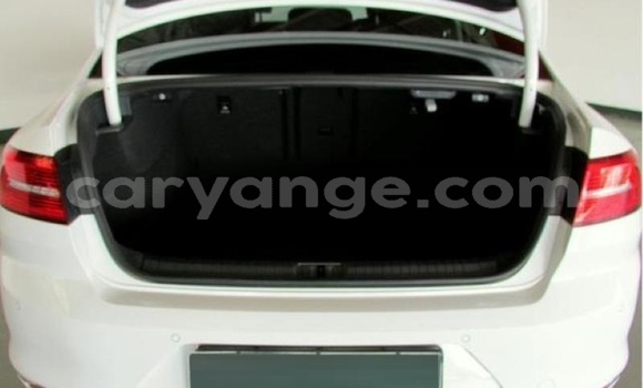 Acheter Occasion Voiture Volkswagen Passat Blanc à Windhoek, Namibie Acheter Occasion Voiture Volkswagen Passat Blanc à Windhoek, Namibie