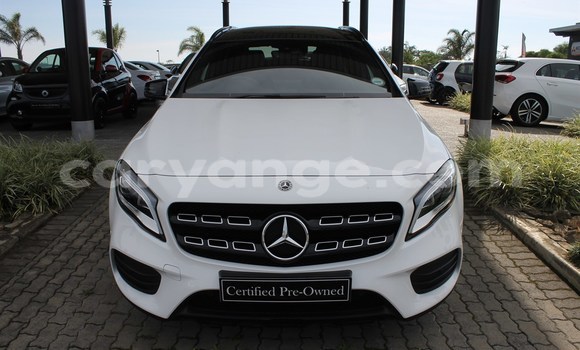 Buy Used Mercedes-Benz 200 White Car in Karasburg in Karas Buy Used Mercedes-Benz 200 White Car in Karasburg in Karas