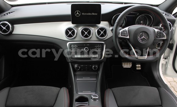 Buy Used Mercedes-Benz 200 White Car in Karasburg in Karas Buy Used Mercedes-Benz 200 White Car in Karasburg in Karas