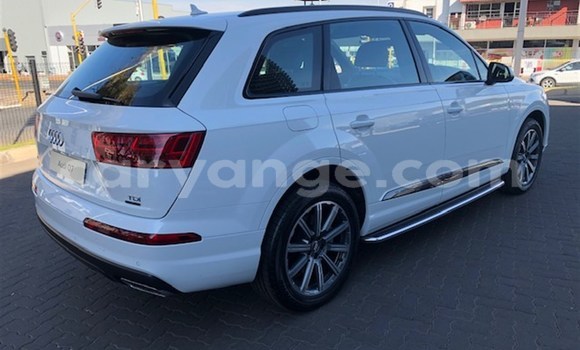 Buy Used Audi Q7 White Car in Karasburg in Karas Buy Used Audi Q7 White Car in Karasburg in Karas