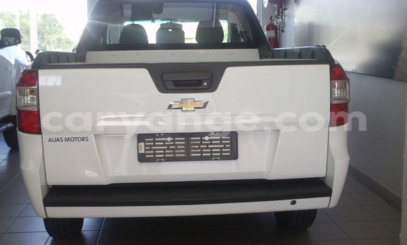 Buy Used Chevrolet Camaro White Car in Windhoek in Namibia