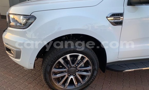 Buy Used Ford Everest White Car in Karasburg in Karas Buy Used Ford Everest White Car in Karasburg in Karas