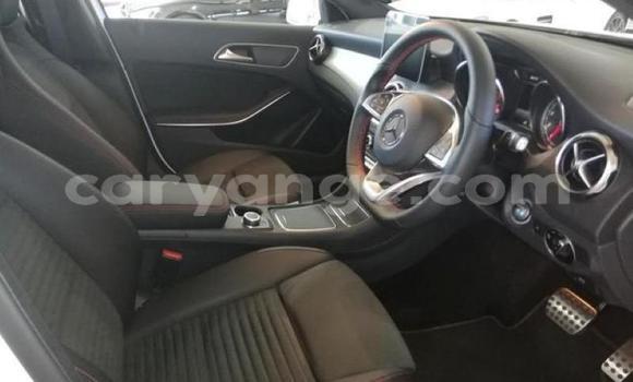 Buy Used Mercedes-Benz GLA-klasse White Car in Karasburg in Karas Buy Used Mercedes-Benz GLA-klasse White Car in Karasburg in Karas