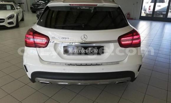 Buy Used Mercedes-Benz GLA-klasse White Car in Karasburg in Karas Buy Used Mercedes-Benz GLA-klasse White Car in Karasburg in Karas