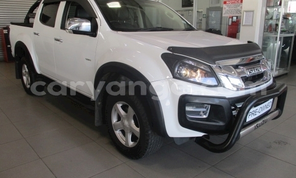 Buy Used Isuzu KB White Car in Windhoek in Namibia Buy Used Isuzu KB White Car in Windhoek in Namibia