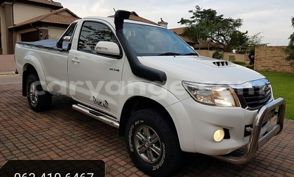 Buy Used Toyota Hilux White Car in Leonardville in Omaheke Buy Used Toyota Hilux White Car in Leonardville in Omaheke