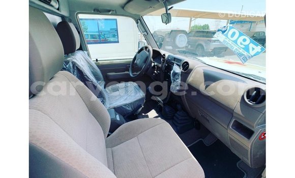 Buy Import Toyota Land Cruiser Beige Car in Import - Dubai in Namibia Buy Import Toyota Land Cruiser Beige Car in Import - Dubai in Namibia