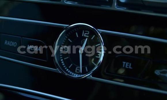 Buy Used Mercedes-Benz E–Class White Car in Windhoek in Namibia Buy Used Mercedes-Benz E–Class White Car in Windhoek in Namibia