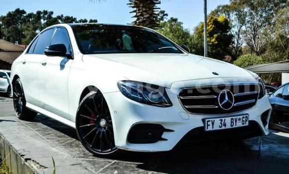 Buy Used Mercedes-Benz E–Class White Car in Windhoek in Namibia Buy Used Mercedes-Benz E–Class White Car in Windhoek in Namibia