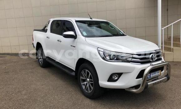 Acheter Occasion Voiture Toyota Hilux Blanc à Karasburg, Karas Acheter Occasion Voiture Toyota Hilux Blanc à Karasburg, Karas