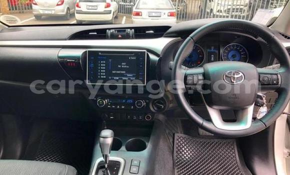 Acheter Occasion Voiture Toyota Hilux Blanc à Karasburg, Karas Acheter Occasion Voiture Toyota Hilux Blanc à Karasburg, Karas