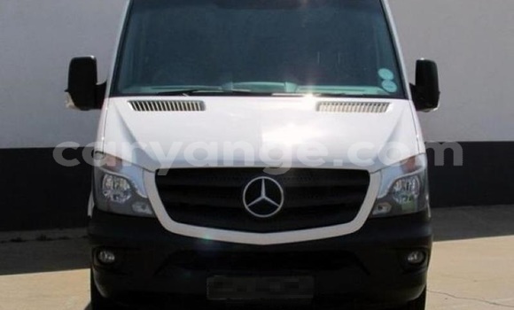 Buy Used Mercedes‒Benz Sprinter White Truck in Windhoek in Namibia Buy Used Mercedes‒Benz Sprinter White Truck in Windhoek in Namibia