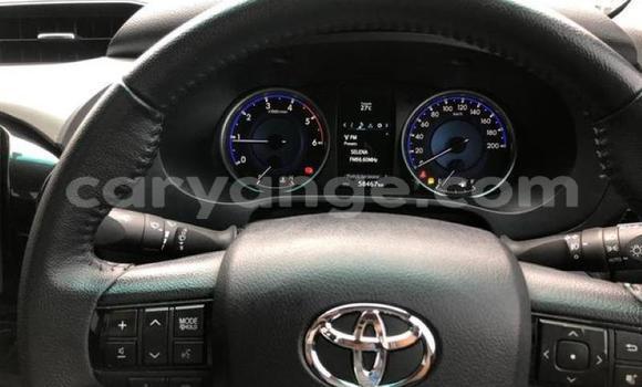 Acheter Occasion Voiture Toyota Hilux Blanc à Windhoek, Namibie Acheter Occasion Voiture Toyota Hilux Blanc à Windhoek, Namibie