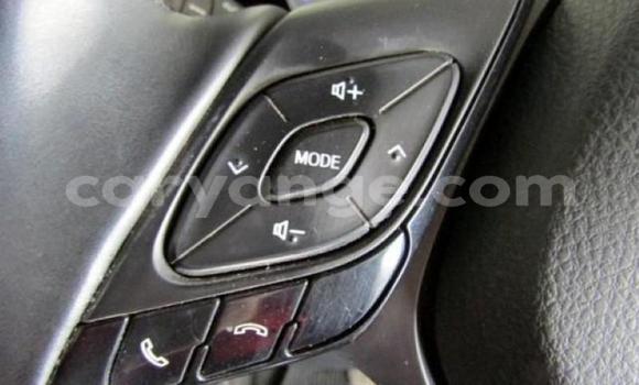 Acheter Occasion Voiture Toyota C-HR Blanc à Windhoek, Namibie Acheter Occasion Voiture Toyota C-HR Blanc à Windhoek, Namibie