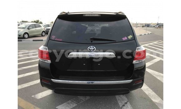 Acheter Import Voiture Toyota Highlander Noir à Import - Dubai, Namibie Acheter Import Voiture Toyota Highlander Noir à Import - Dubai, Namibie