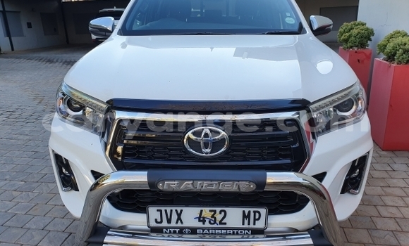Buy Used Toyota Hilux White Car in Karasburg in Karas Buy Used Toyota Hilux White Car in Karasburg in Karas