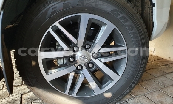 Buy Used Toyota Hilux White Car in Karasburg in Karas Buy Used Toyota Hilux White Car in Karasburg in Karas