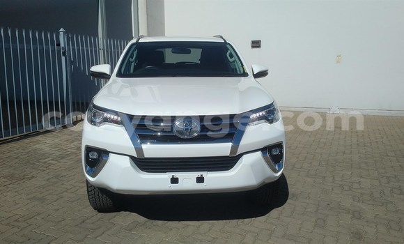 Buy Used Toyota Fortuner White Car in Grootfontein in Namibia Buy Used Toyota Fortuner White Car in Grootfontein in Namibia