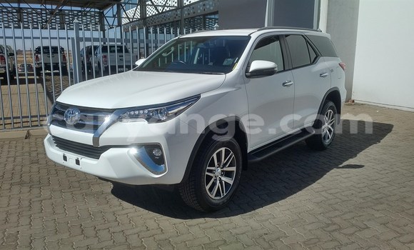 Buy Used Toyota Fortuner White Car in Grootfontein in Namibia Buy Used Toyota Fortuner White Car in Grootfontein in Namibia