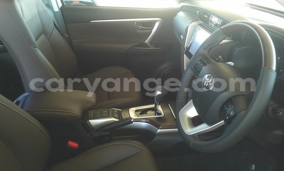 Acheter Occasion Voiture Toyota Fortuner Blanc à Grootfontein, Namibie Acheter Occasion Voiture Toyota Fortuner Blanc à Grootfontein, Namibie